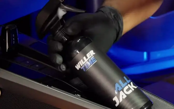 WillerTime ALL JACK in a gloved hand, from Gavin’s test video